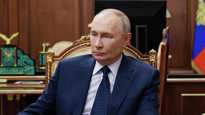 Путин озвучил темы для обсуждения на совещании по развитию химпрома