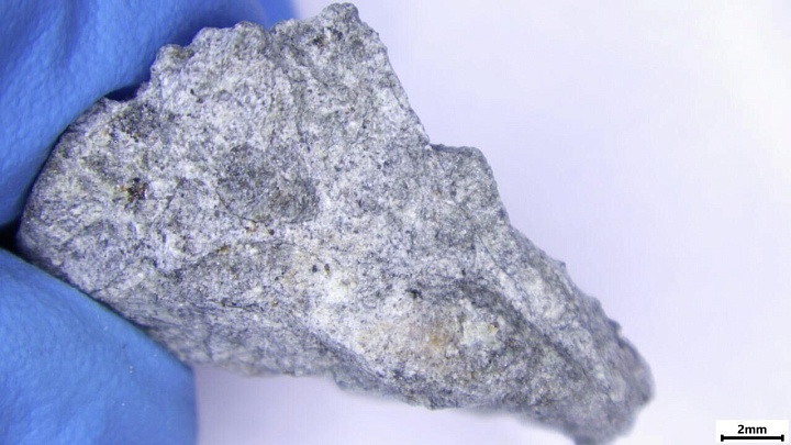 Найден каменный метеорит, пролетевший над Москвой