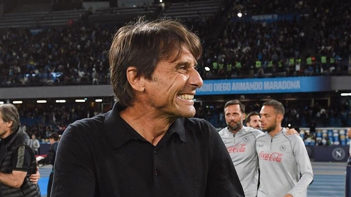 Конте признали лучшим тренером Серии А