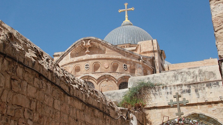 Посол Израиля объяснил недопуск патриарха Иерусалима в храм Гроба Господня