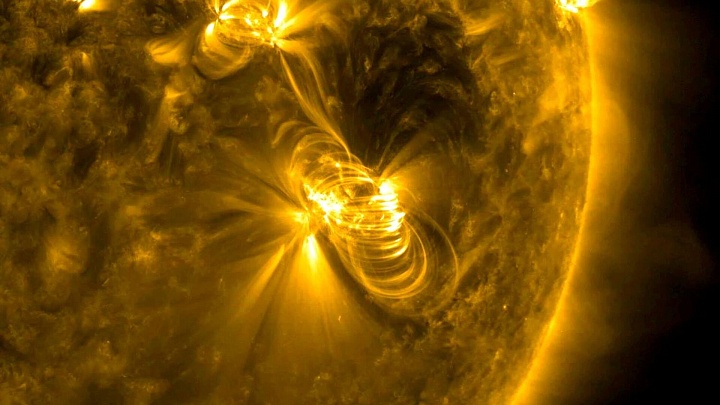 Два облака солнечной плазмы так и не дошли до Земли, сообщили в ИКИ РАН